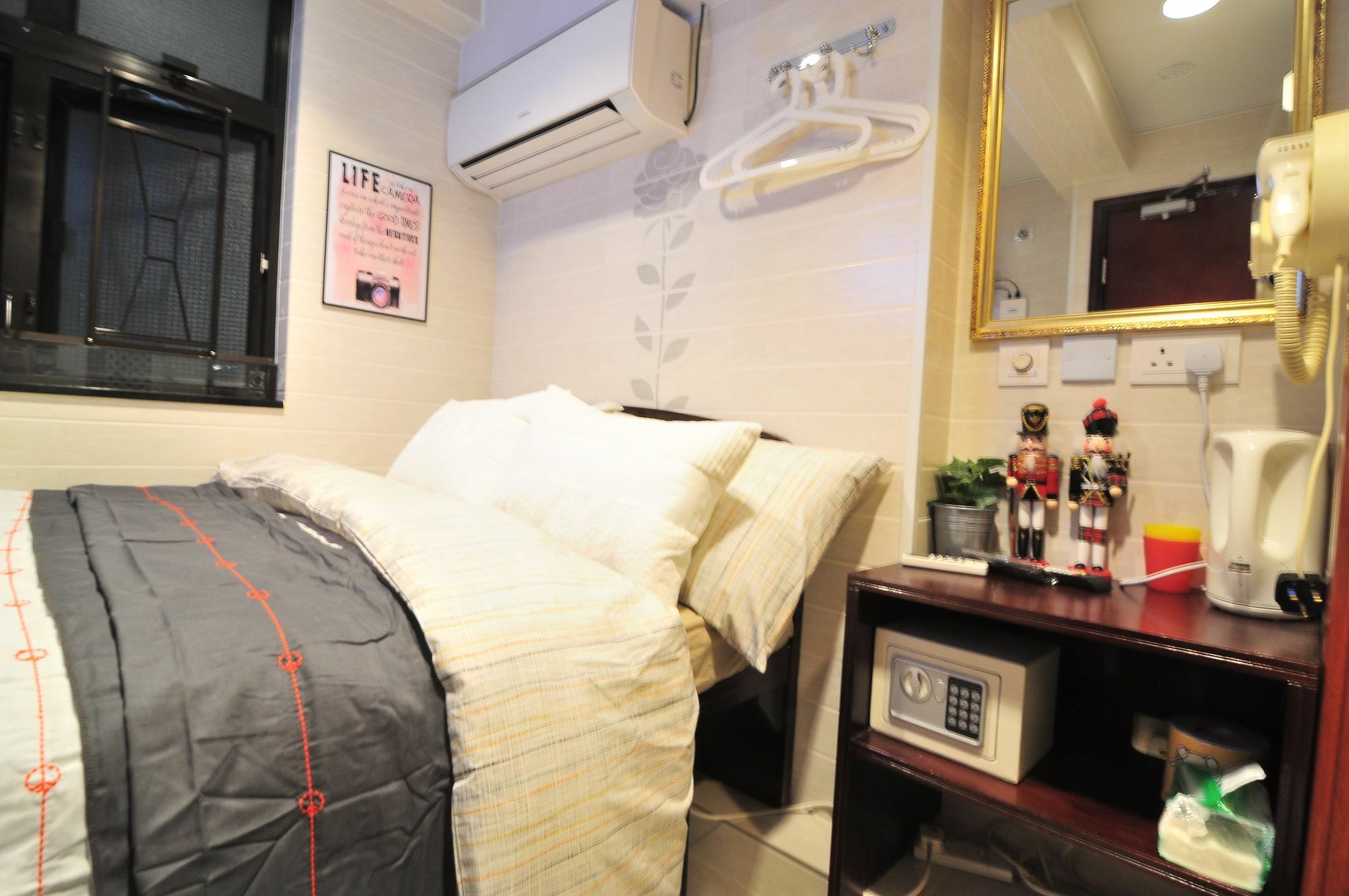 Big Wave Travel Hotel Hong Kong Exterior photo